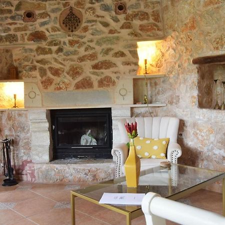Stone Built Villa Galatia, Poolside & Perfect View Karés Esterno foto