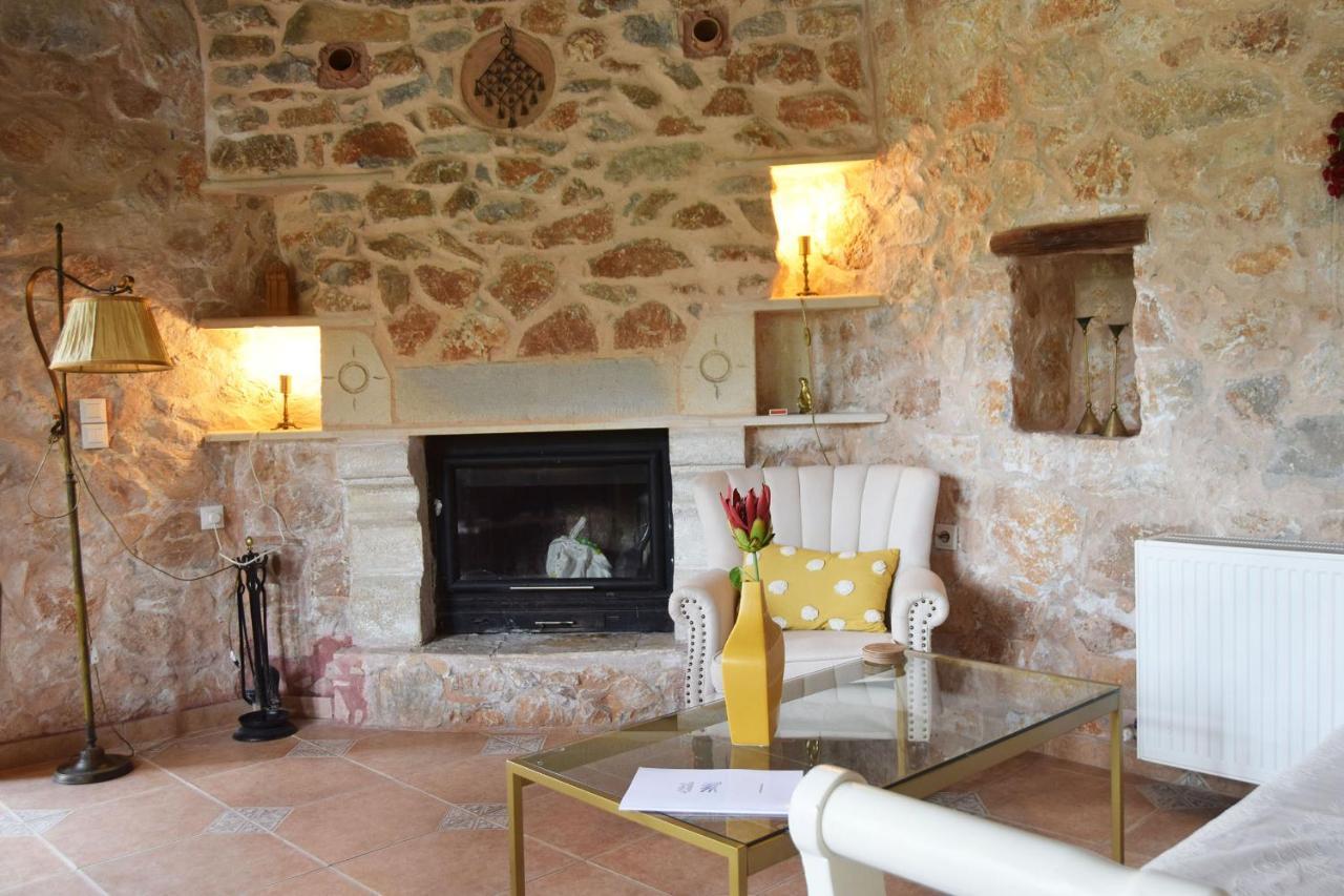 Stone Built Villa Galatia, Poolside & Perfect View Karés Esterno foto