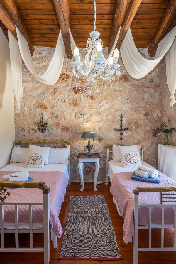 Stone Built Villa Galatia, Poolside & Perfect View Karés Esterno foto