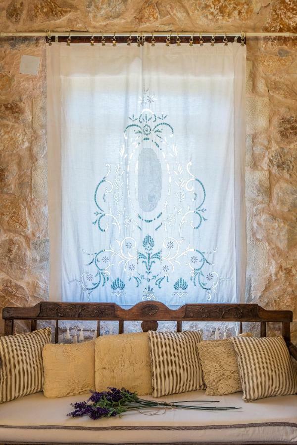 Stone Built Villa Galatia, Poolside & Perfect View Karés Esterno foto